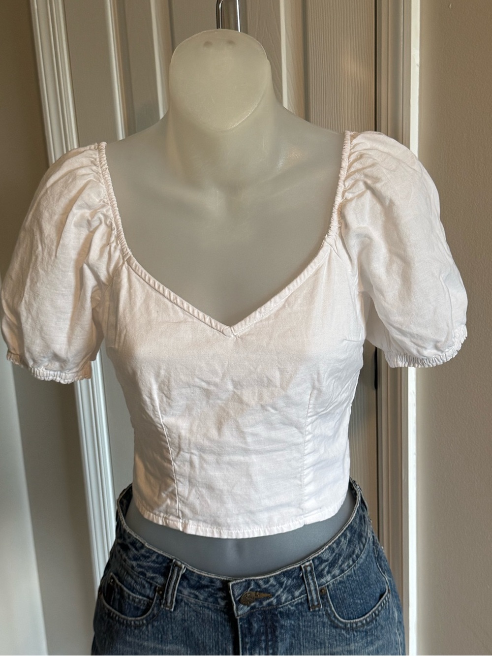 Abercrombie & Fitch White Puff-Sleeve Cropped Blouse